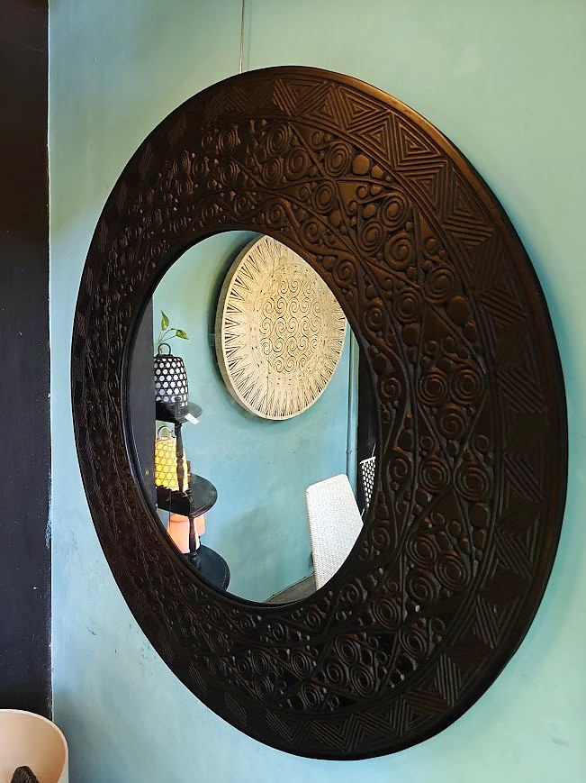 KAYU Art & Mirrors