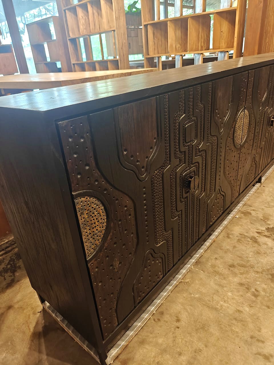 KAYU Sideboard Detail