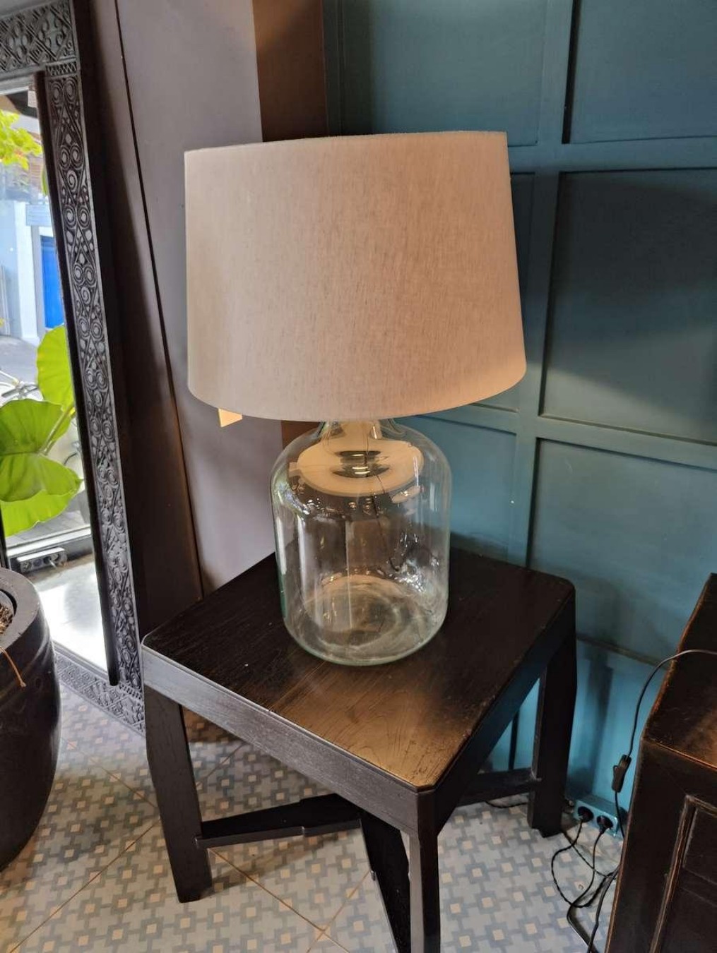 Linen Shade Table Lamp
